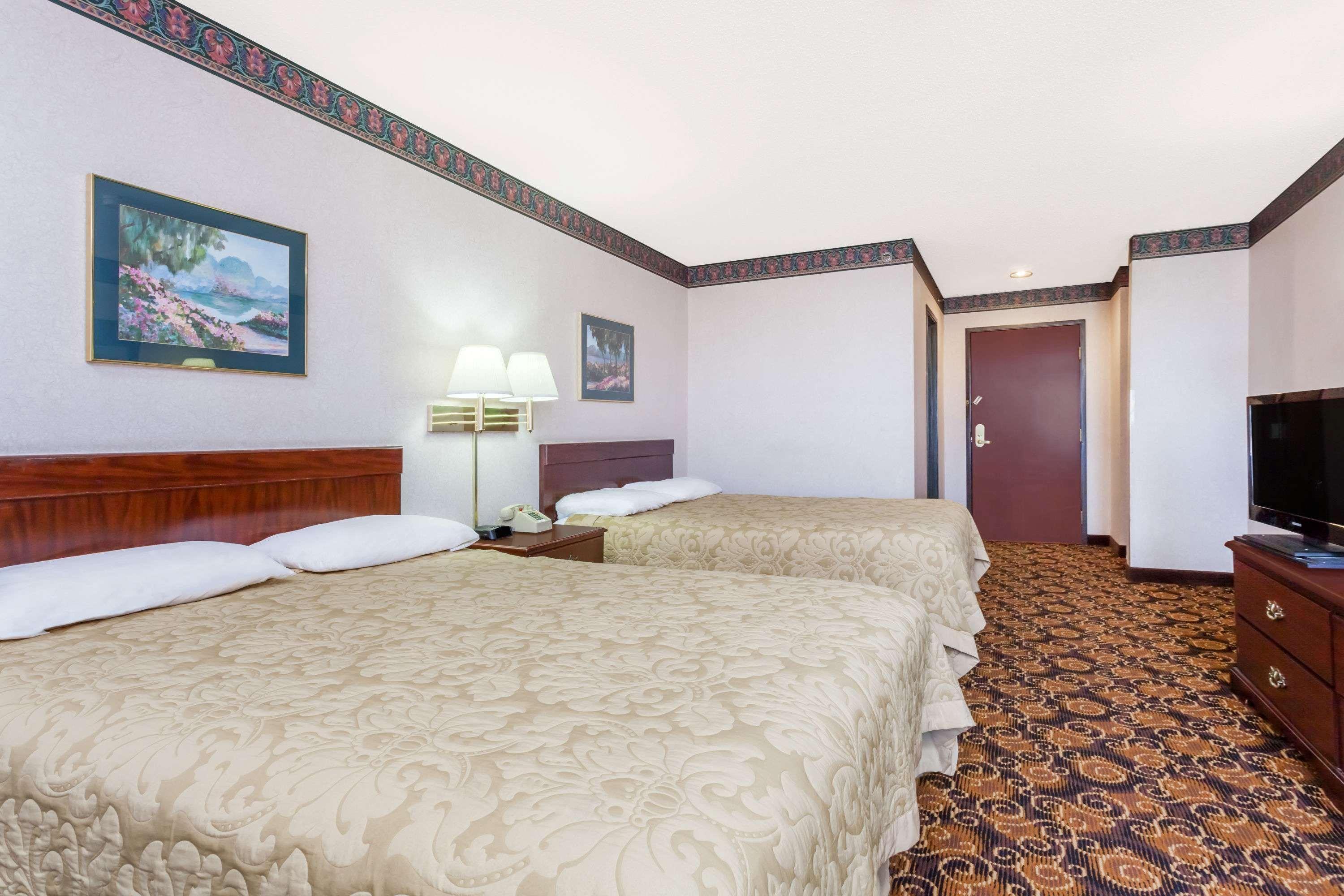 Super 8 By Wyndham Evansville North Stacer Exterior foto